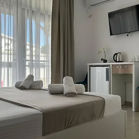 公寓式酒店 Amira Residence 4*