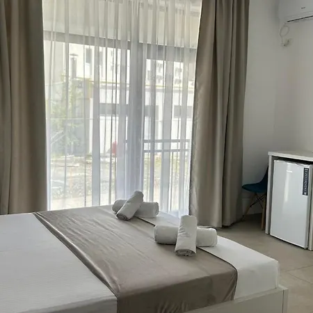 公寓式酒店 Amira Residence