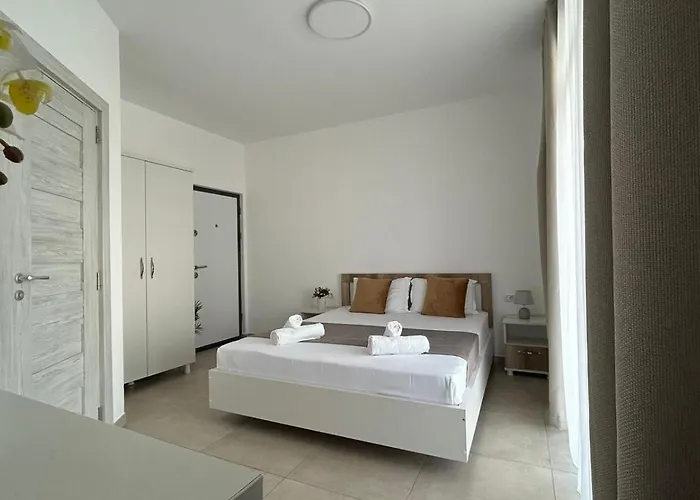 Amira מלון דירות אפורי נורד