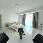 Amira Aparthotel