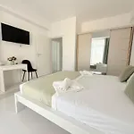 Amira 4*