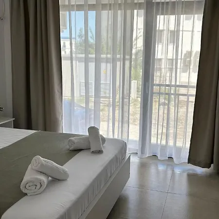 Amira Residence Apartmanhotel 4*