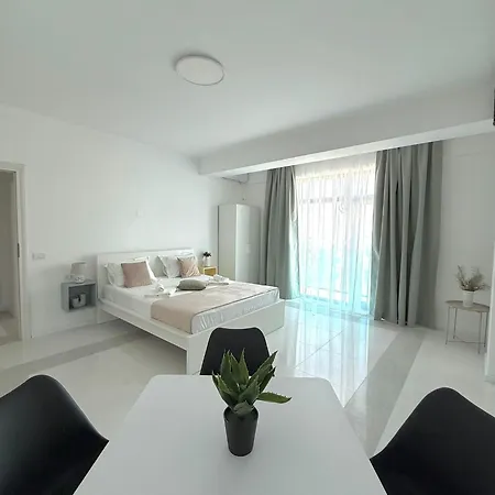 Amira Aparthotel
