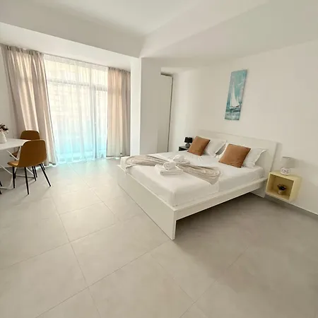 Aparthotel Amira